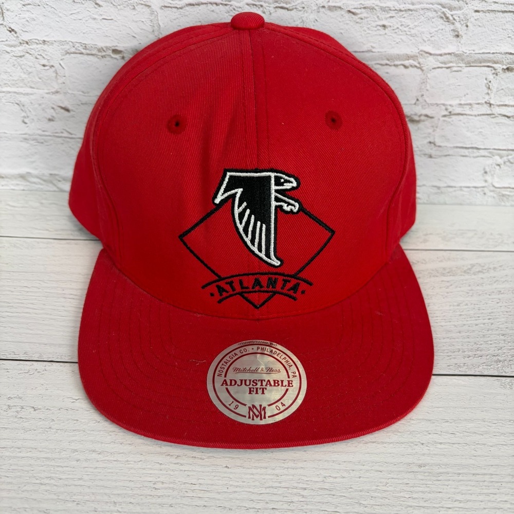 Atlanta Falcons Mitchell & Ness Snapback Hat Vintage Collection Red Retro Logo
